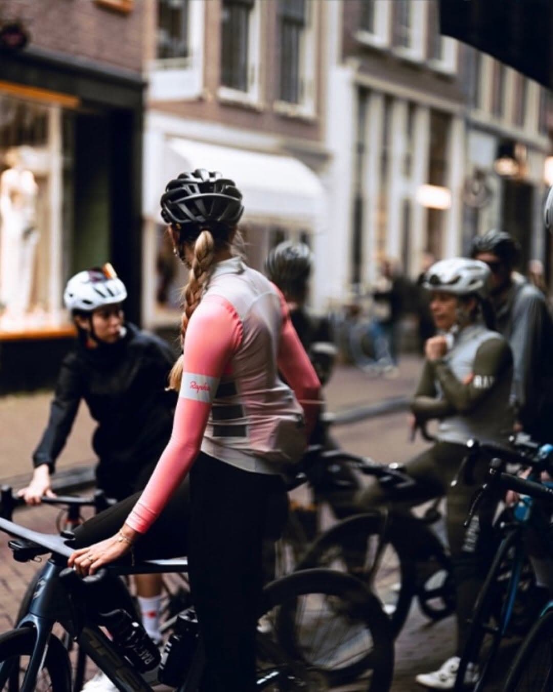 How Oatly's Bike Thru Reinvented Community Activation for Cyclists — media 6 of 6